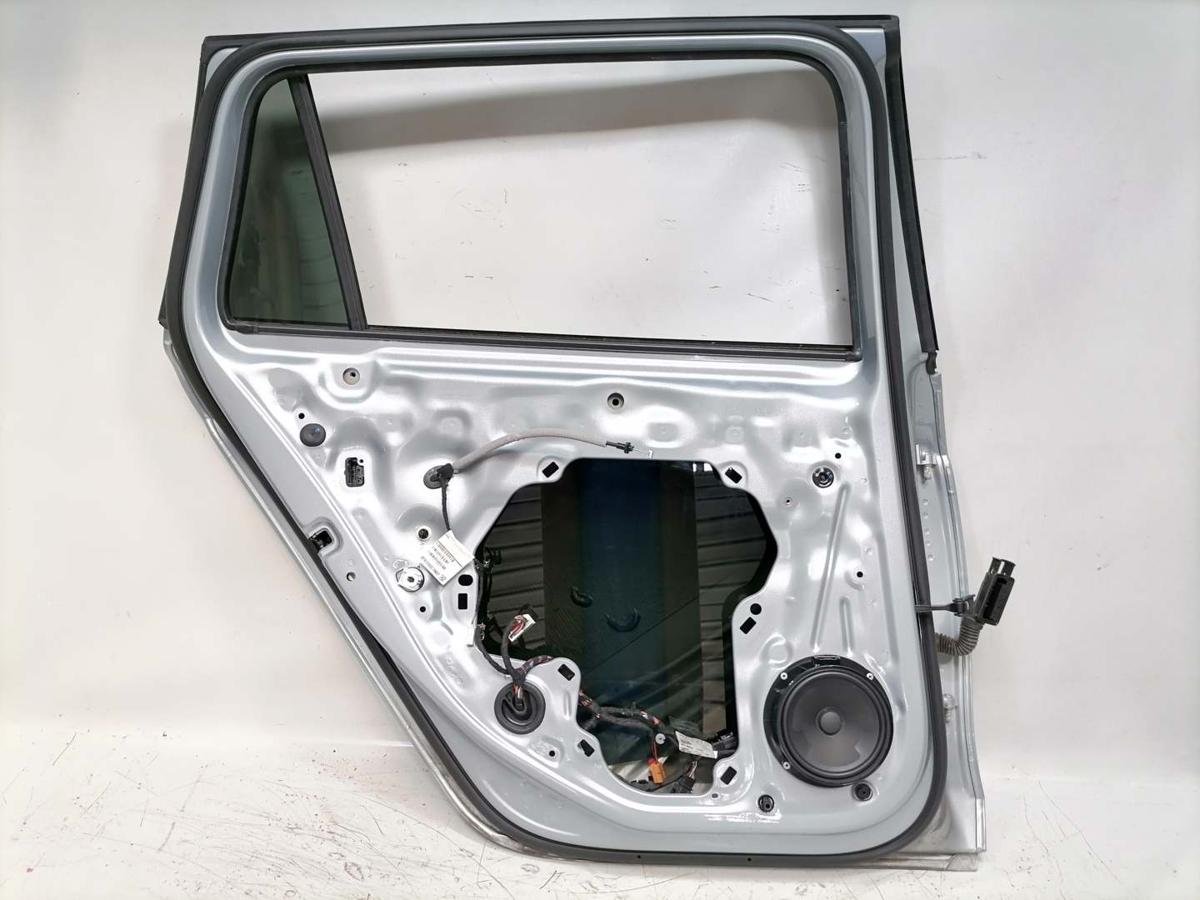 VW Passat B9 original Tür hinten links LM7P Oyster Silver Kombi Variant Rohbau Bj.2024